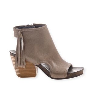 OTBT Free Spirit Stone Open Toe Suade Leather Fringe Heeled Bootie Size 6.5 Boho